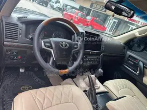 Toyota Land Cruiser Gxr  2021