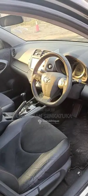 Toyota Vanguard 2015