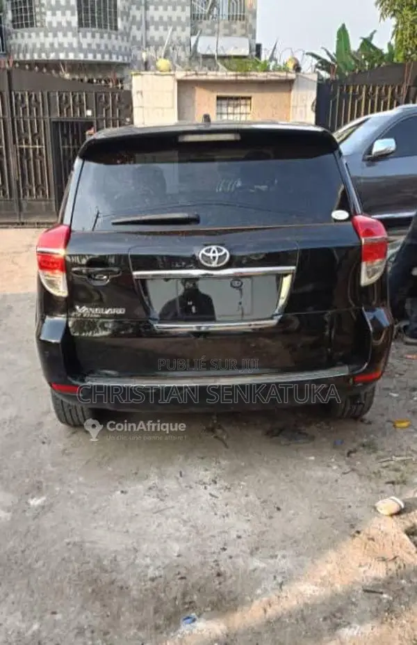Toyota Vanguard 2015