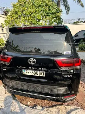 Toyota Land Cruiser 2023