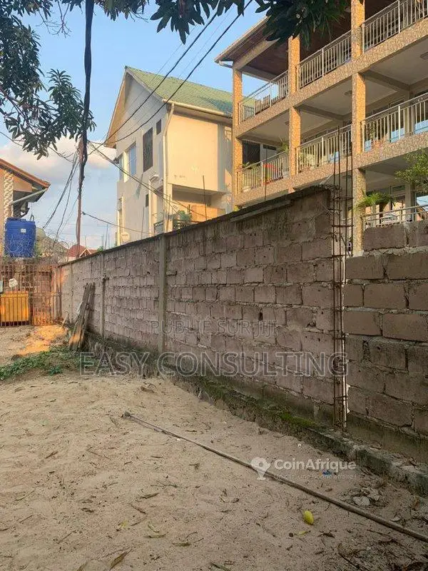 Terrain 500 m² - Ngaliema