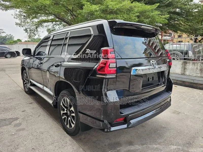 Toyota Prado VXR  2023