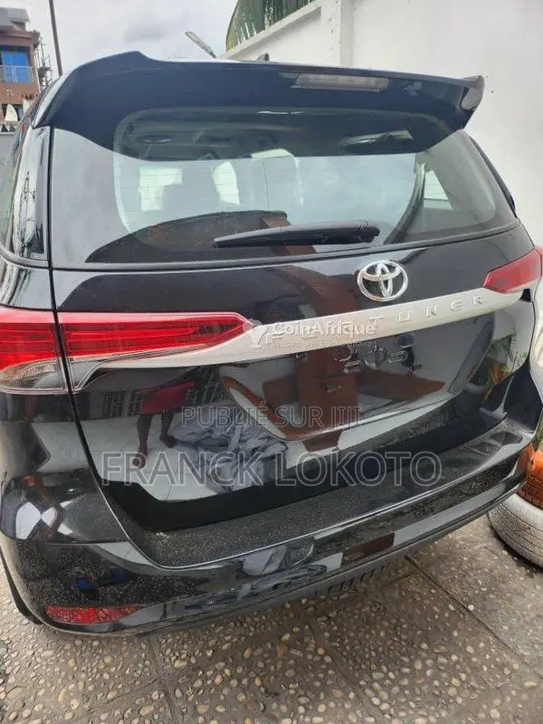 Toyota Fortuner 2024