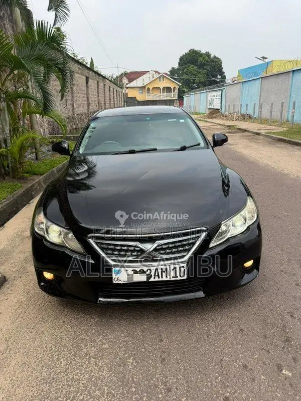 Toyota Mark X 2013