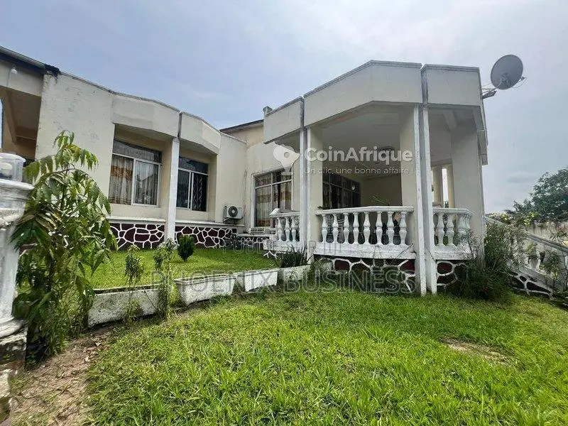 Vente villas 5 pièces - Ngafula