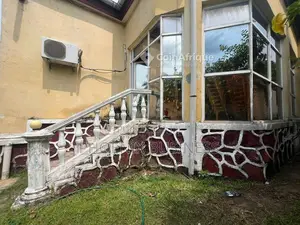 Vente villas 5 pièces - Ngafula