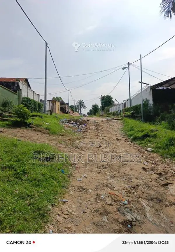 Parcelle -Ngafula