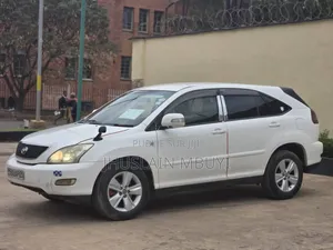 Toyota Harrier 2.4 2012 Blanc