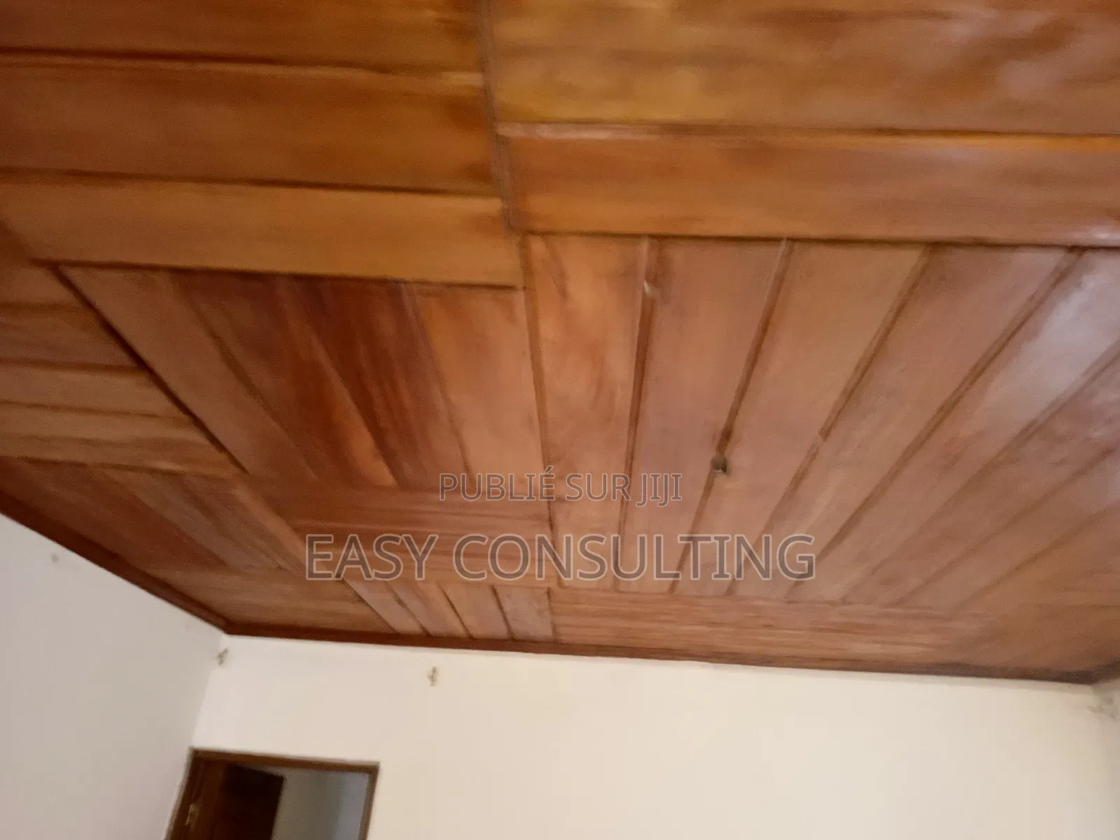 3chbre Maison dans Vente Parcelle Dotée, Ngiri-Ngiri à Vendre