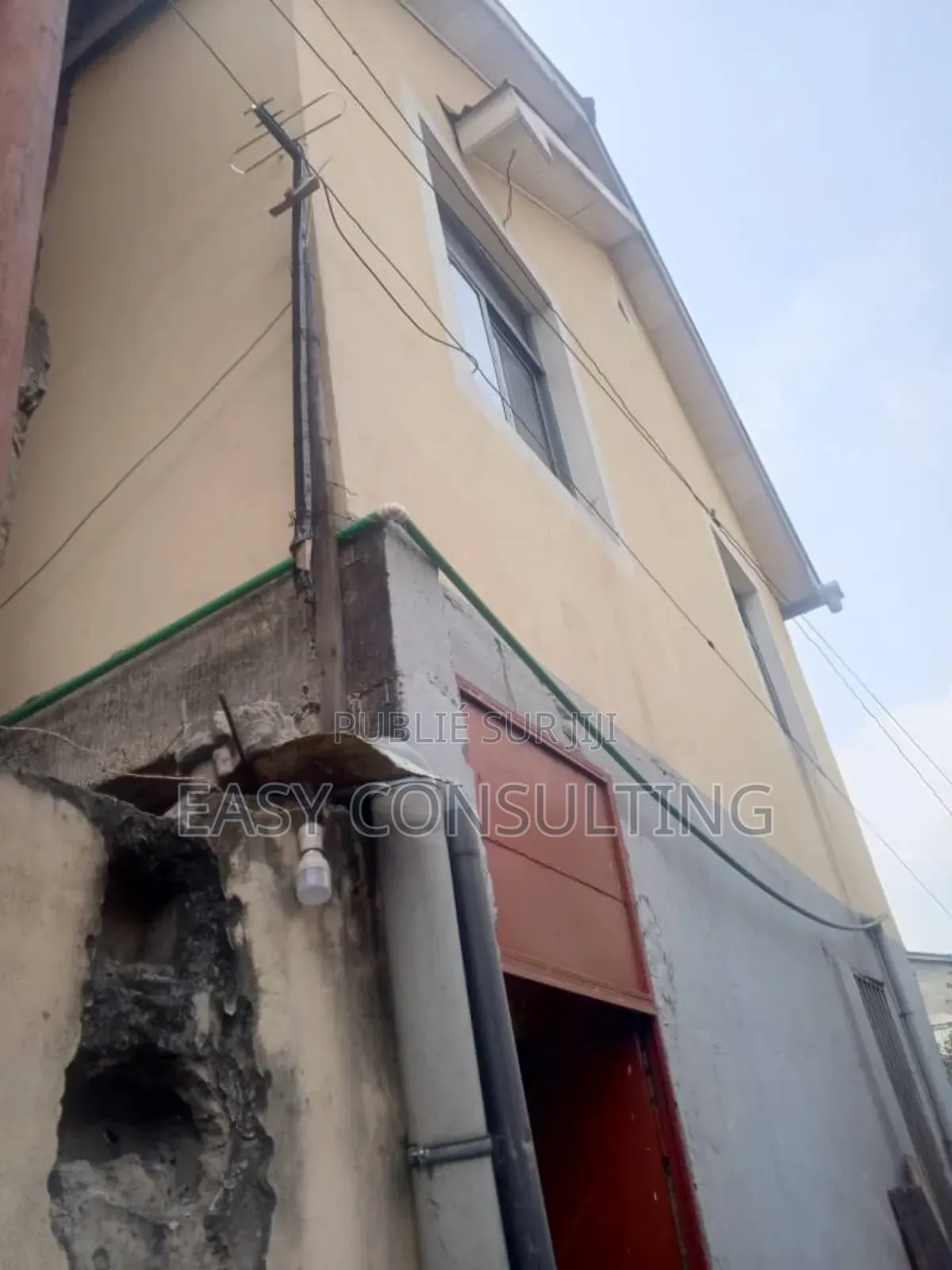 2chbre Maison dans Immeuble, Lemba à Vendre