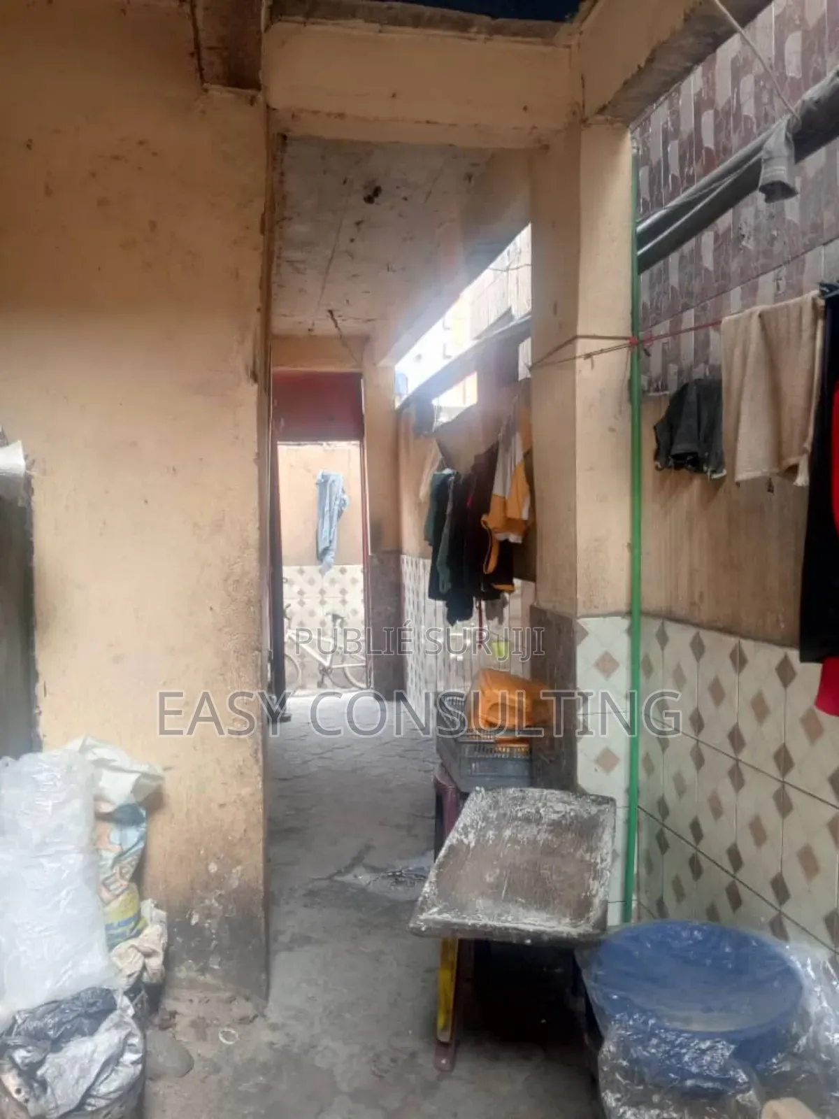 2chbre Maison dans Immeuble, Lemba à Vendre