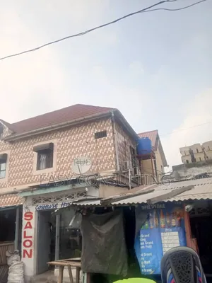 2chbre Maison dans Immeuble, Lemba à Vendre