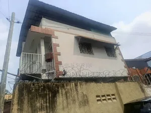3chbre Villa dans Parcelle Avec Deux, Barumbu à Vendre