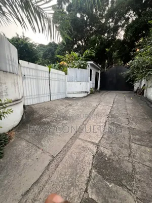 3chbre Maison dans Parcelle, Ngaliema à Vendre