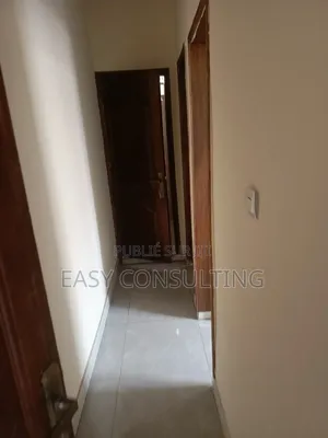 2chbre Maison dans Parcelle, Nsele à Vendre