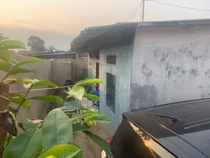 2chbre Villa dans Villa, Ngaliema à Vendre
