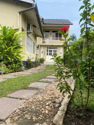 Photo - 4chbre Villa dans Villa, Ngaliema à Vendre