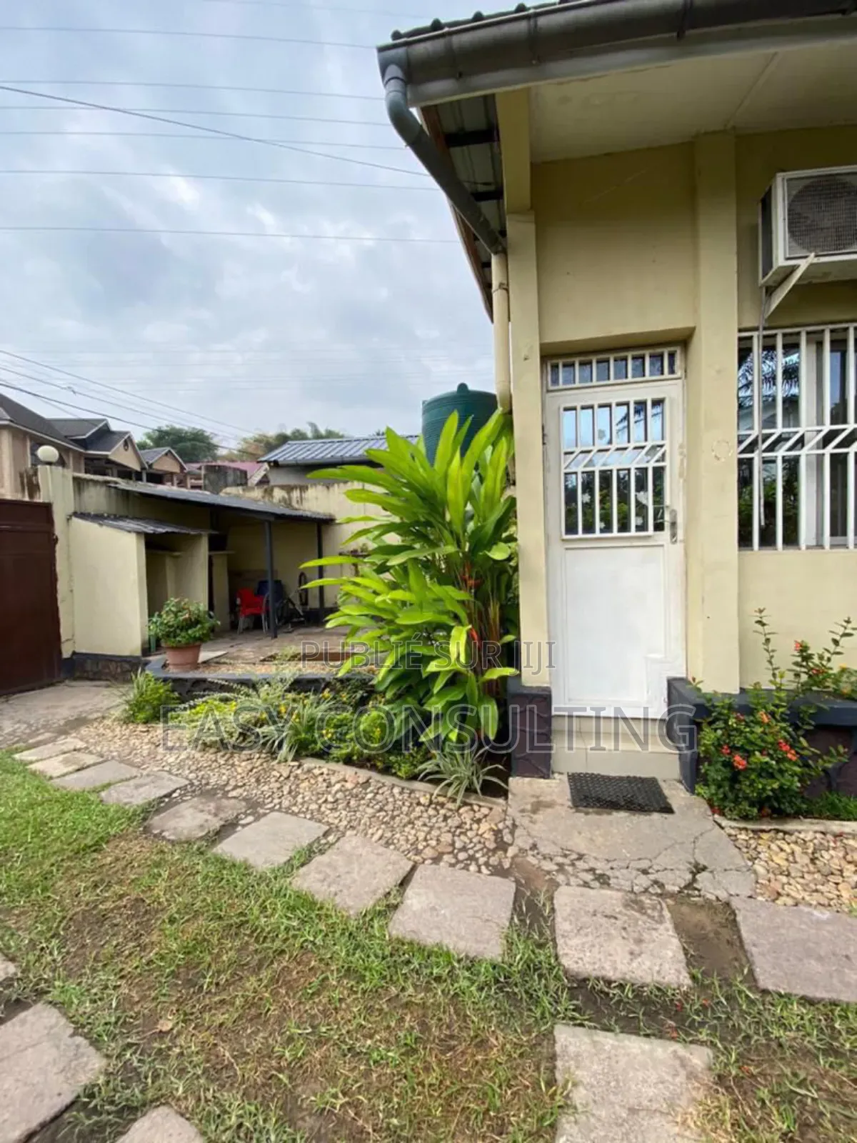 4chbre Villa dans Villa, Ngaliema à Vendre