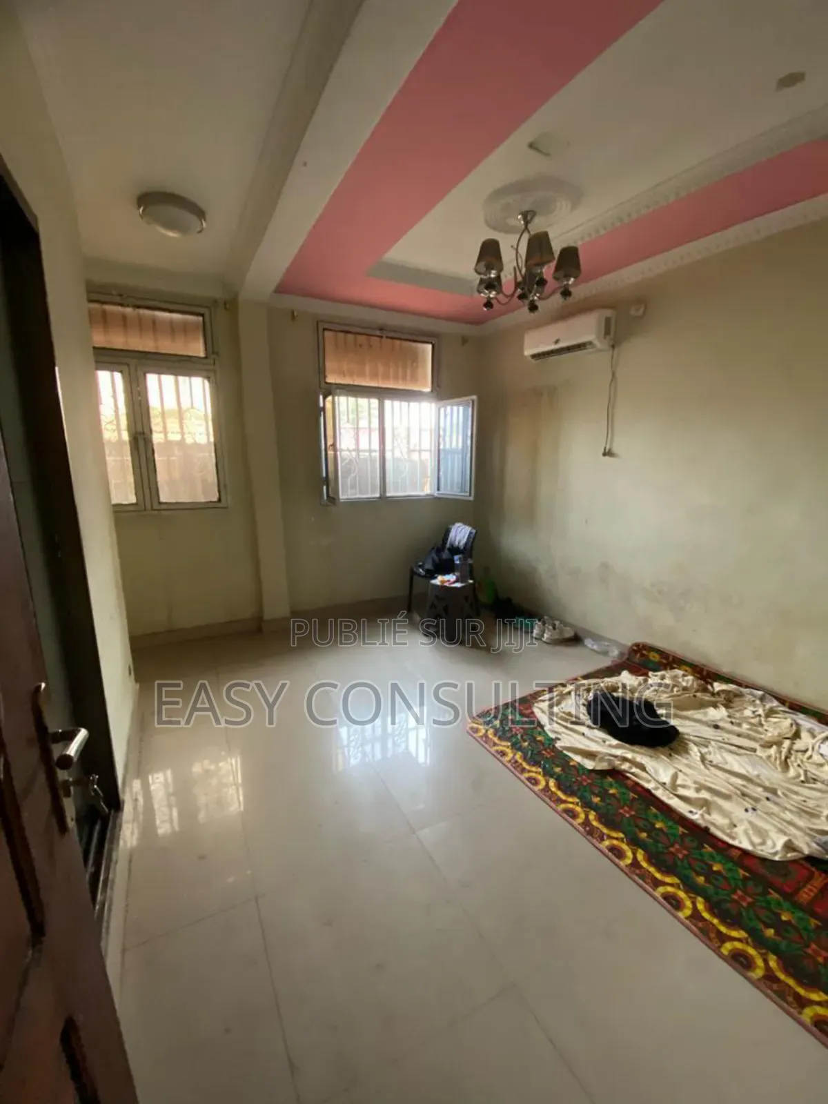 4chbre Villa dans Villa, Ngaliema à Vendre