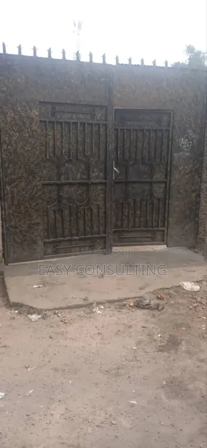 2chbre Villa dans Deux Portes De, Ngaliema à Vendre