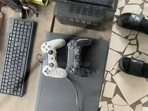 Photo - Play Station 4