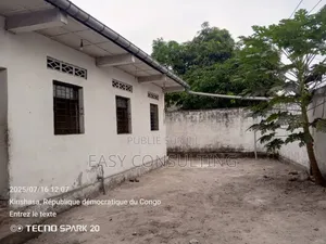 Photo - 3chbre Villa dans Nsele à Vendre