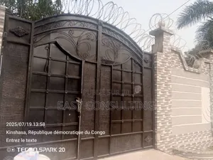 Photo - 3chbre Villa dans Kinkole Pêcheur, Nsele à Vendre