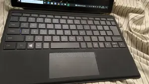 Photo - Microsoft Surface Pro (2017) 8GB Intel Core I5 SSD 256GB