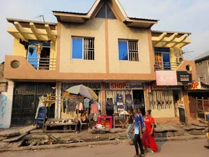 Photo - 2chbre Villa dans Bâtiment, Kinshasa (commune) à Vendre