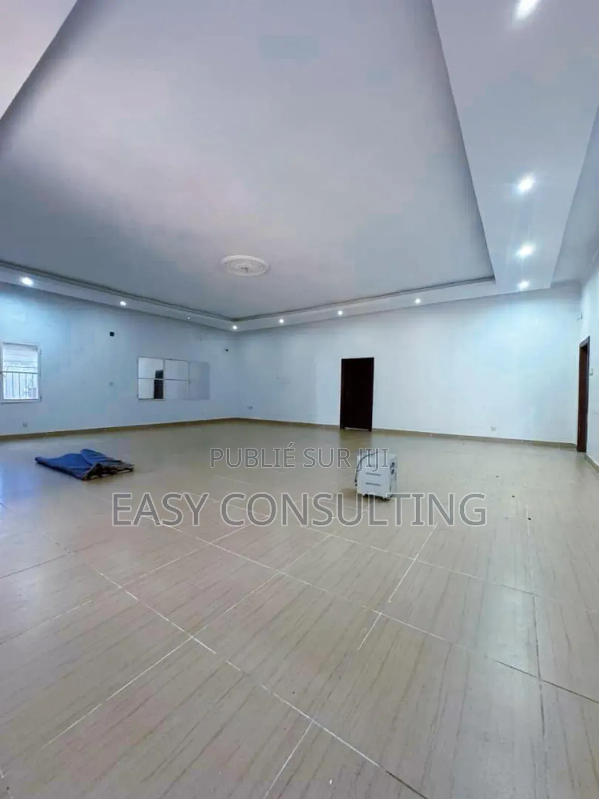 4chbre Villa dans Ngaliema à Vendre