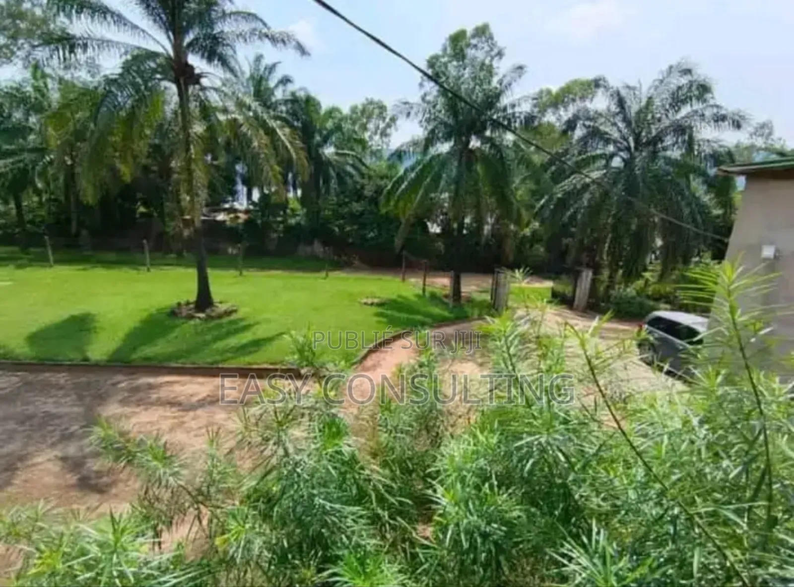 Furnished 6chbre Villa dans Grande Maison D'Un, Maluku à Vendre