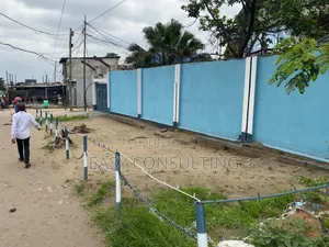 6chbre Duplex dans Lemba à Vendre