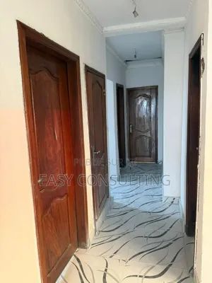 6chbre Duplex dans Lemba à Vendre