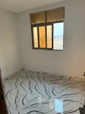 6chbre Villa dans Ngaliema à Vendre