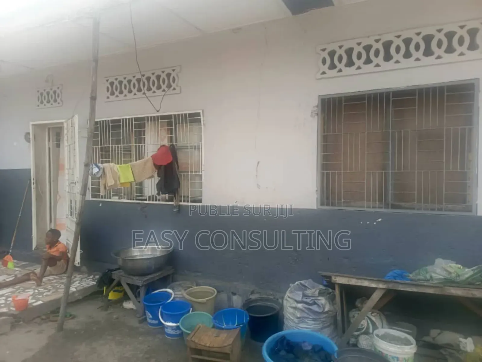 3chbre Villa dans Type Locatifs, Ndjili à Vendre