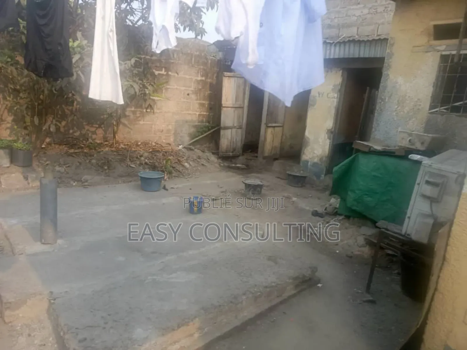 3chbre Villa dans Type Locatifs, Ndjili à Vendre