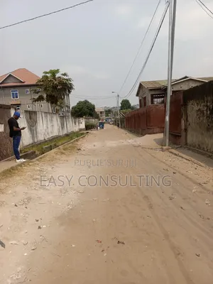 Terrain À Vendre Avec Possibilité De Morcellement – Limete