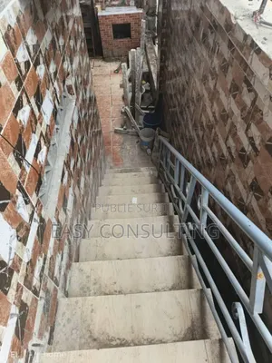 3chbre Maison dans En Étage, Limete à Vendre