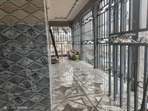 3chbre Maison dans En Étage, Limete à Vendre