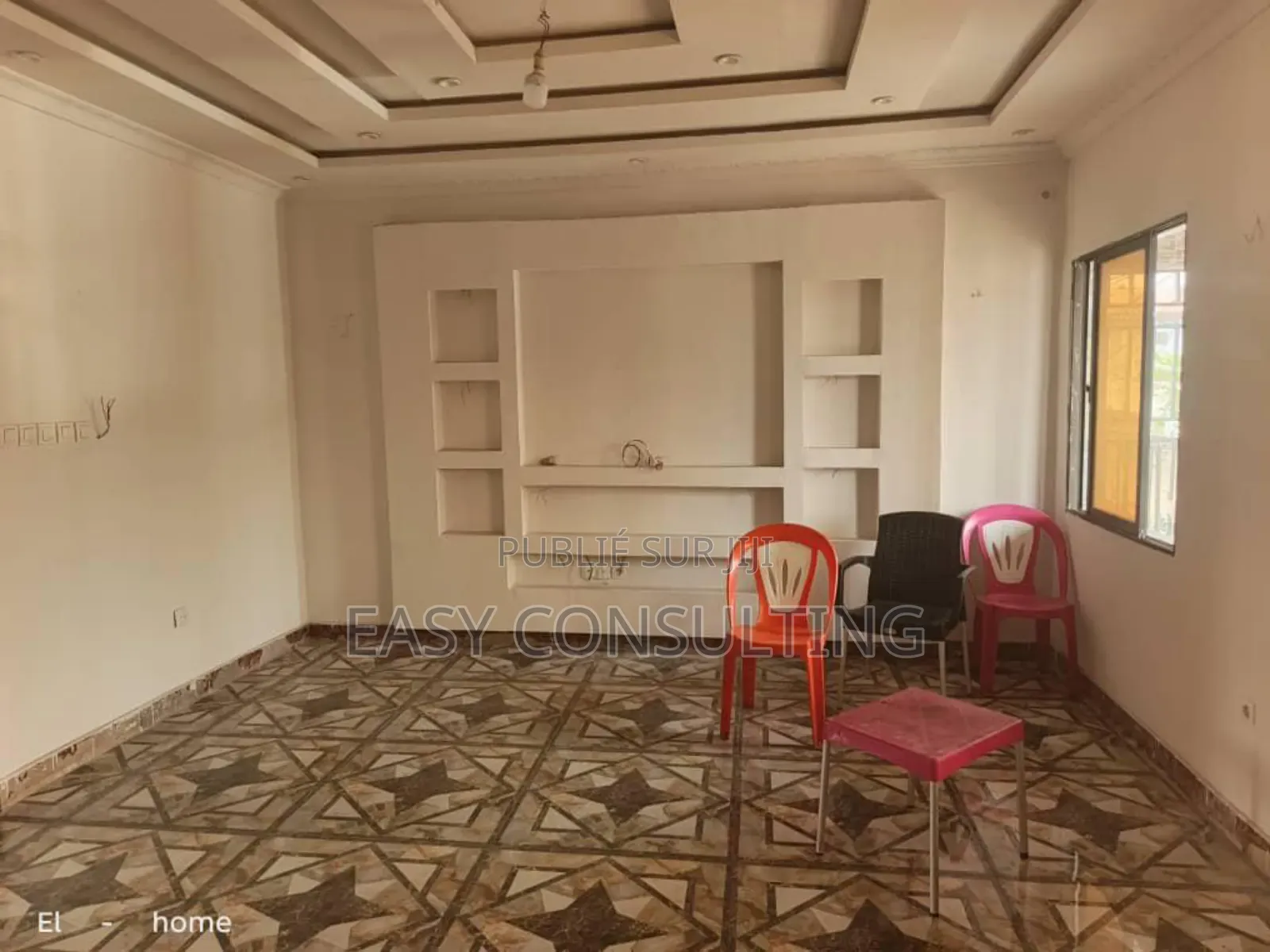 3chbre Maison dans En Étage, Limete à Vendre