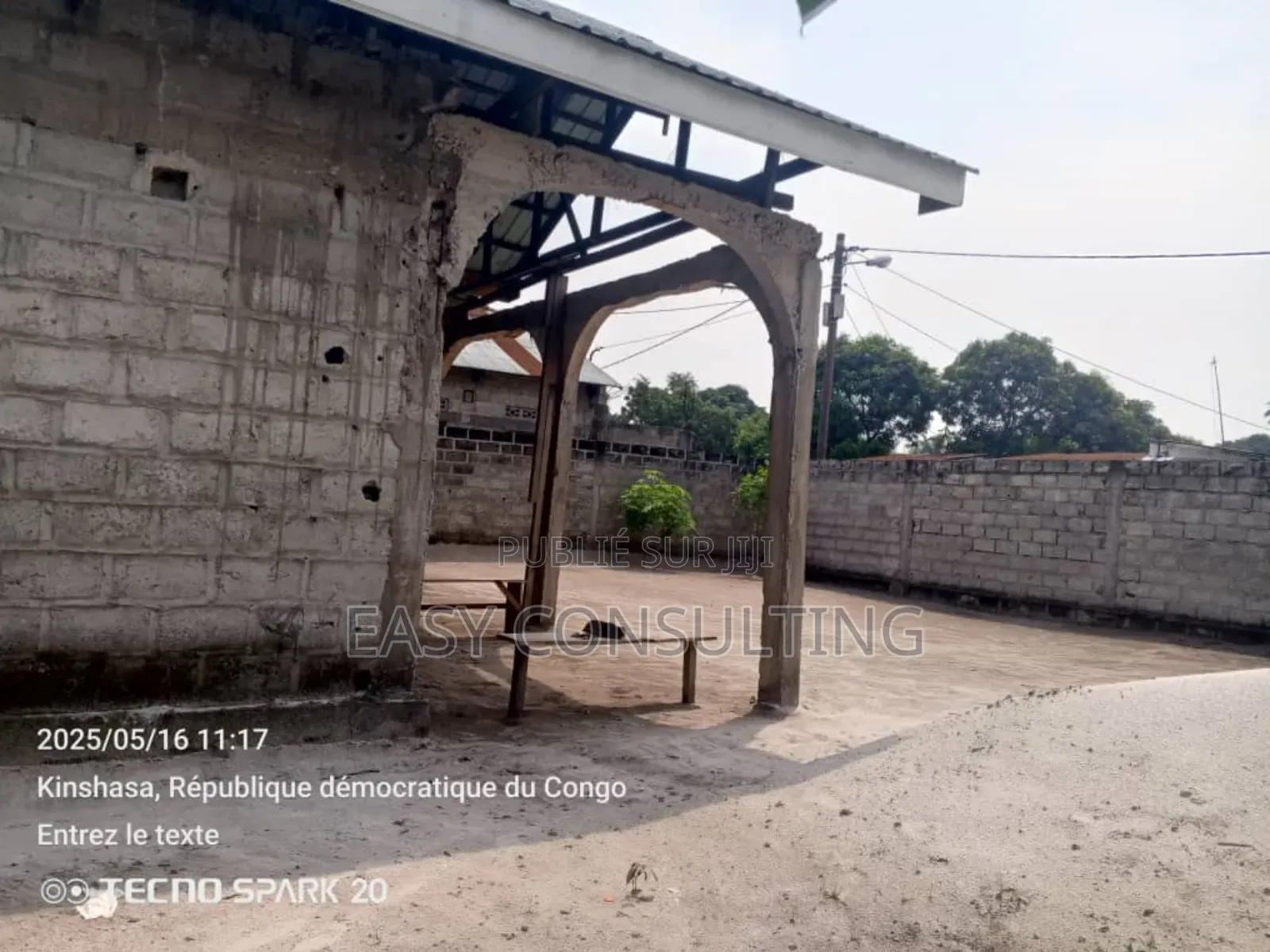 3chbre Maison dans Nsele à Vendre