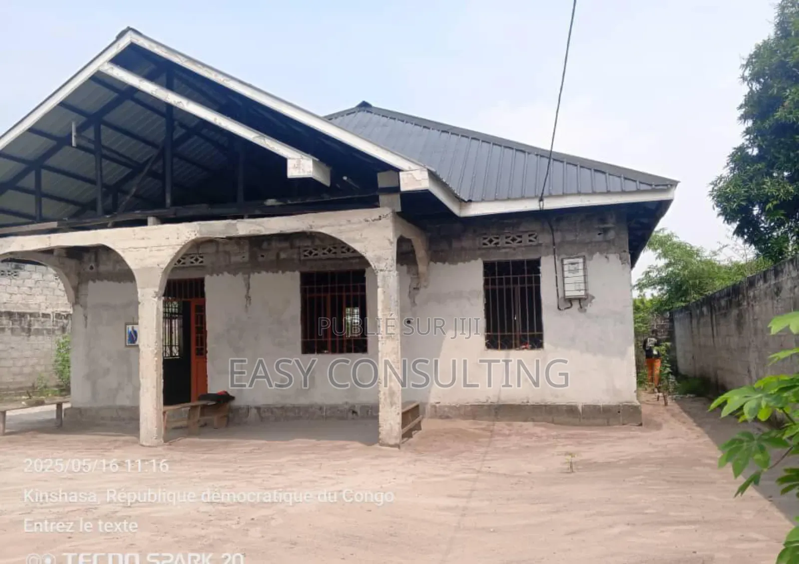 3chbre Maison dans Nsele à Vendre