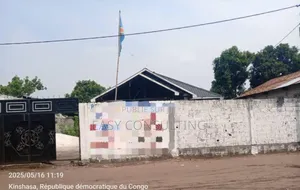 3chbre Maison dans Nsele à Vendre