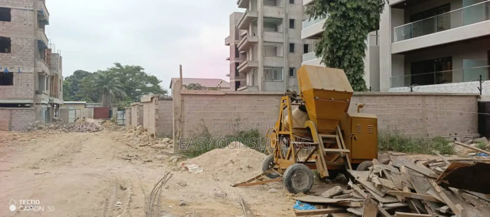 Terrain 210m2 À Vendre À Gombe Zone a – Réf: GLM