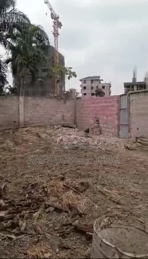 Terrain 210m2 À Vendre À Gombe Zone a – Réf: GLM