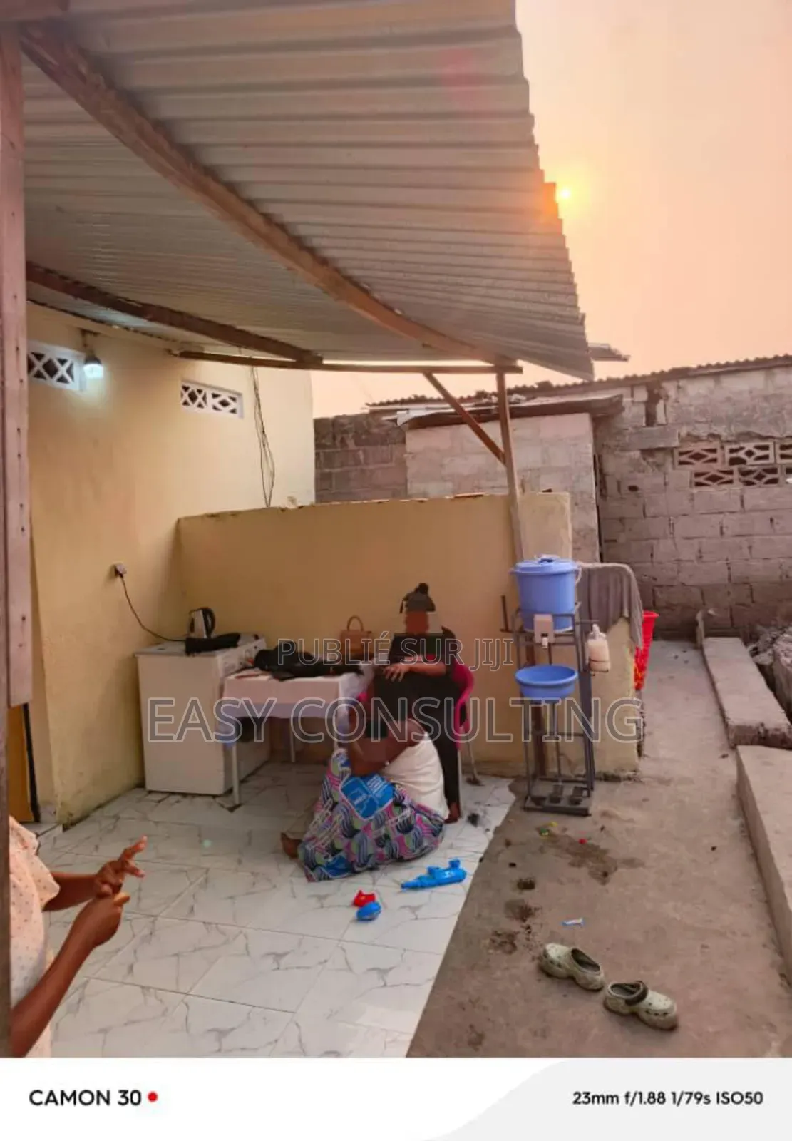 3chbre Maison dans Une Parcelle, Ngiri-Ngiri à Vendre