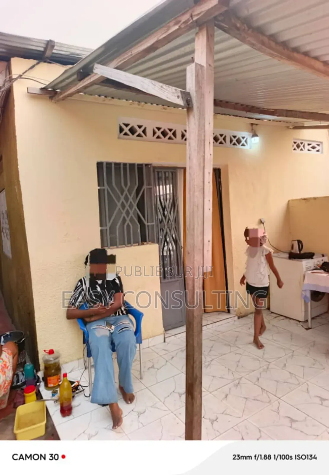 3chbre Maison dans Une Parcelle, Ngiri-Ngiri à Vendre