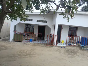 3chbre Maison dans Terre Jaune, Nsele à Vendre