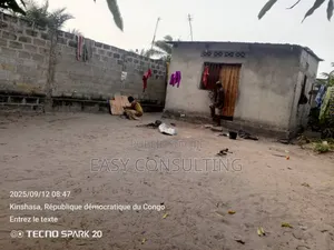 Parcelle Avec Maison À Vendre – Terre Jaune / N'sele (200m2)