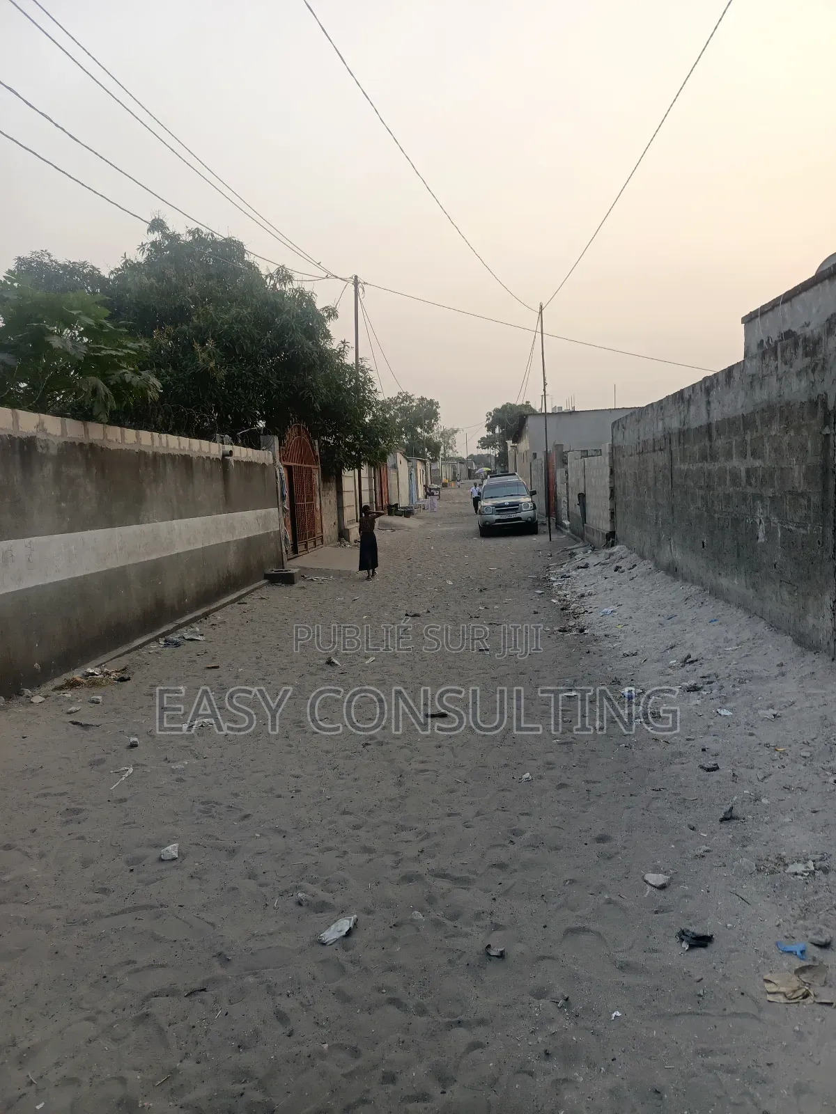 3chbre Villa dans Camp Pm, Nsele à Vendre